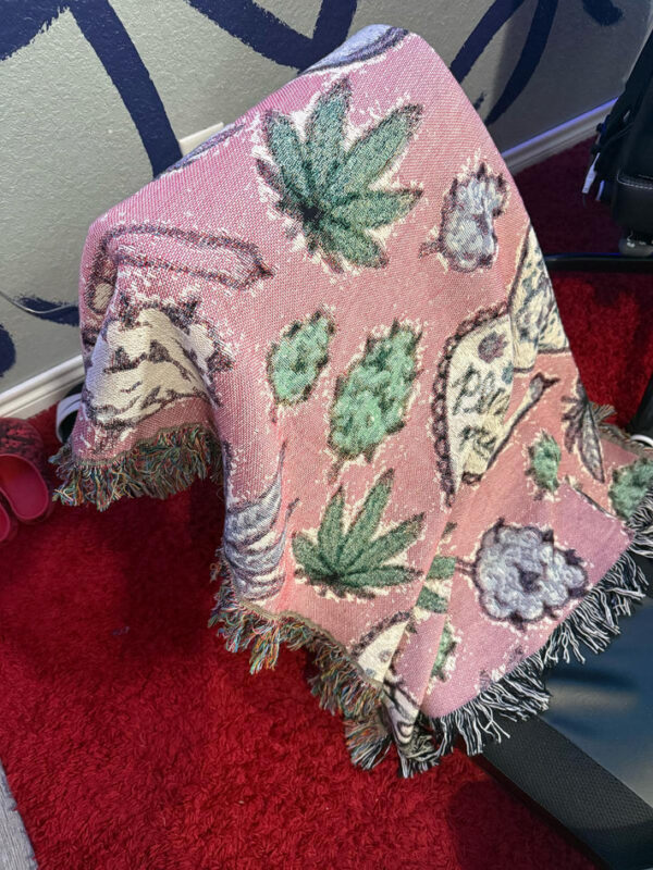大麻生活主題地毯 Plant Power Cozy Blanket：圖片 4